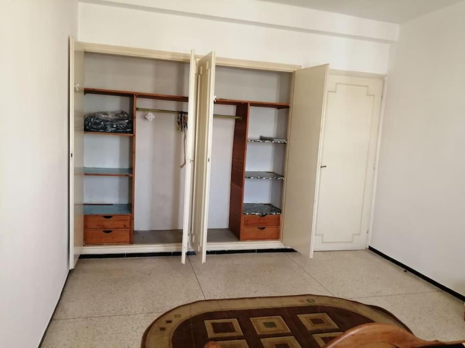 Helle Mit Tiefgarage Apartment *