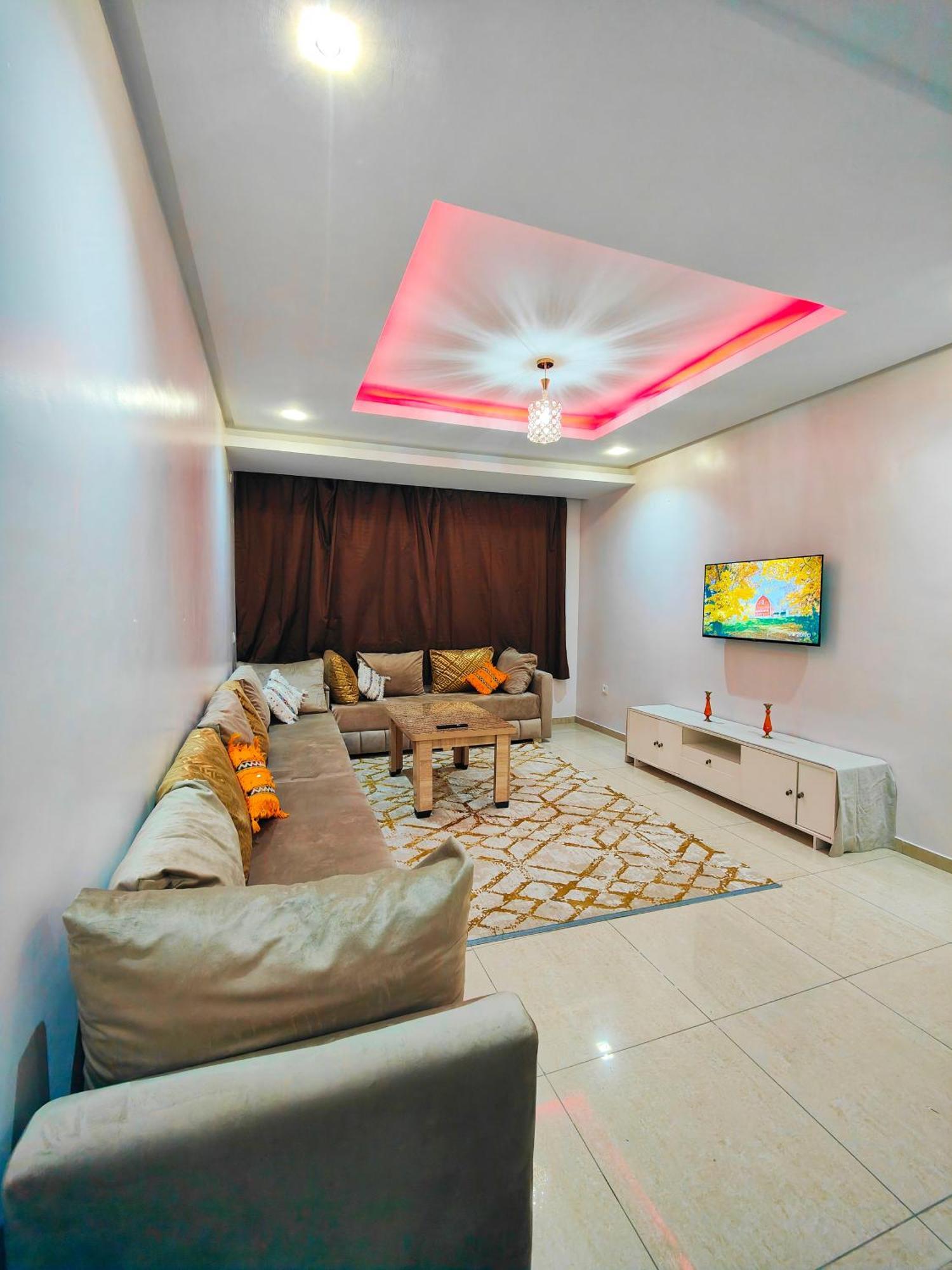 Large T3 Piscine Au Coeur D'agadir Apartment *