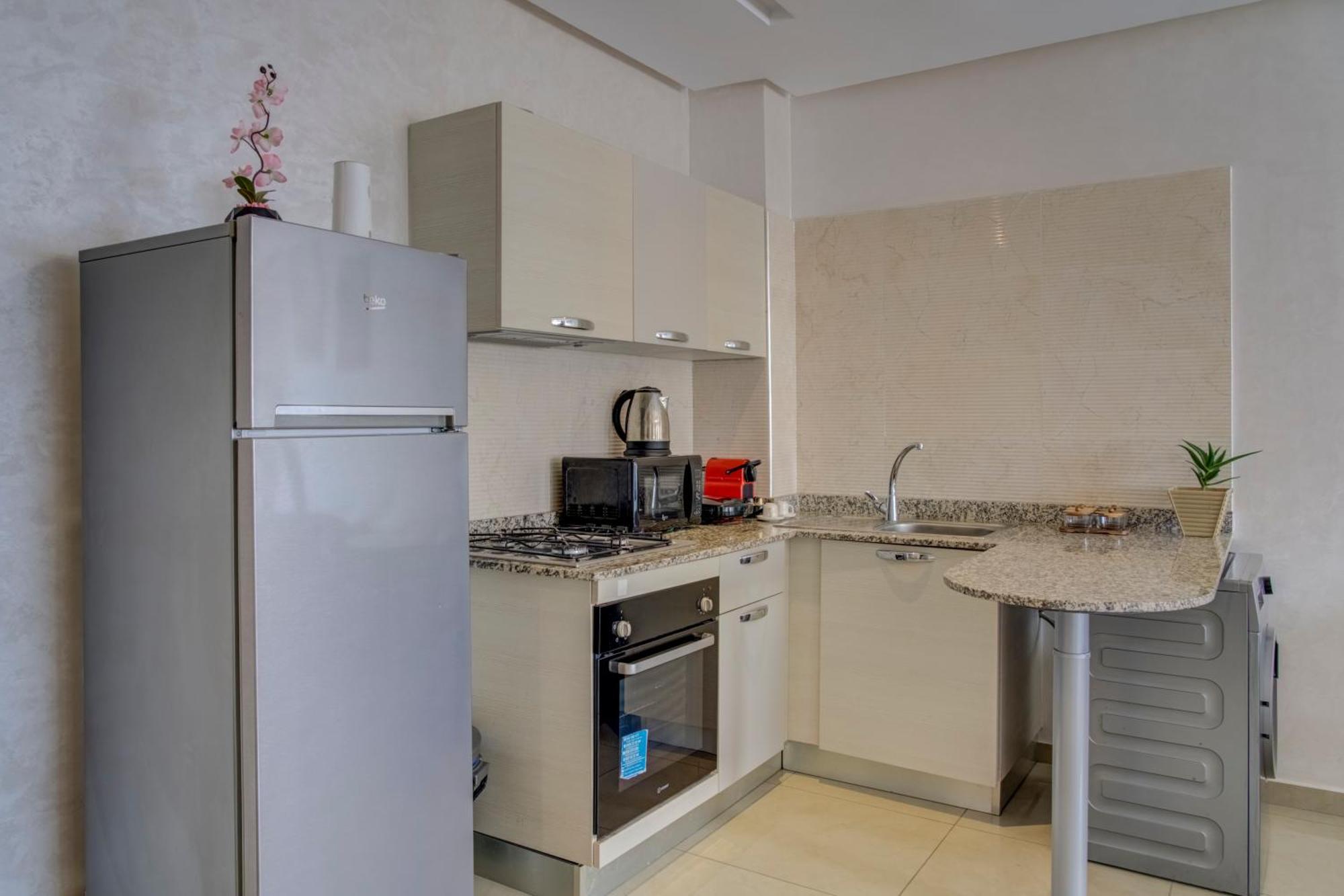 With Pool Apartment *