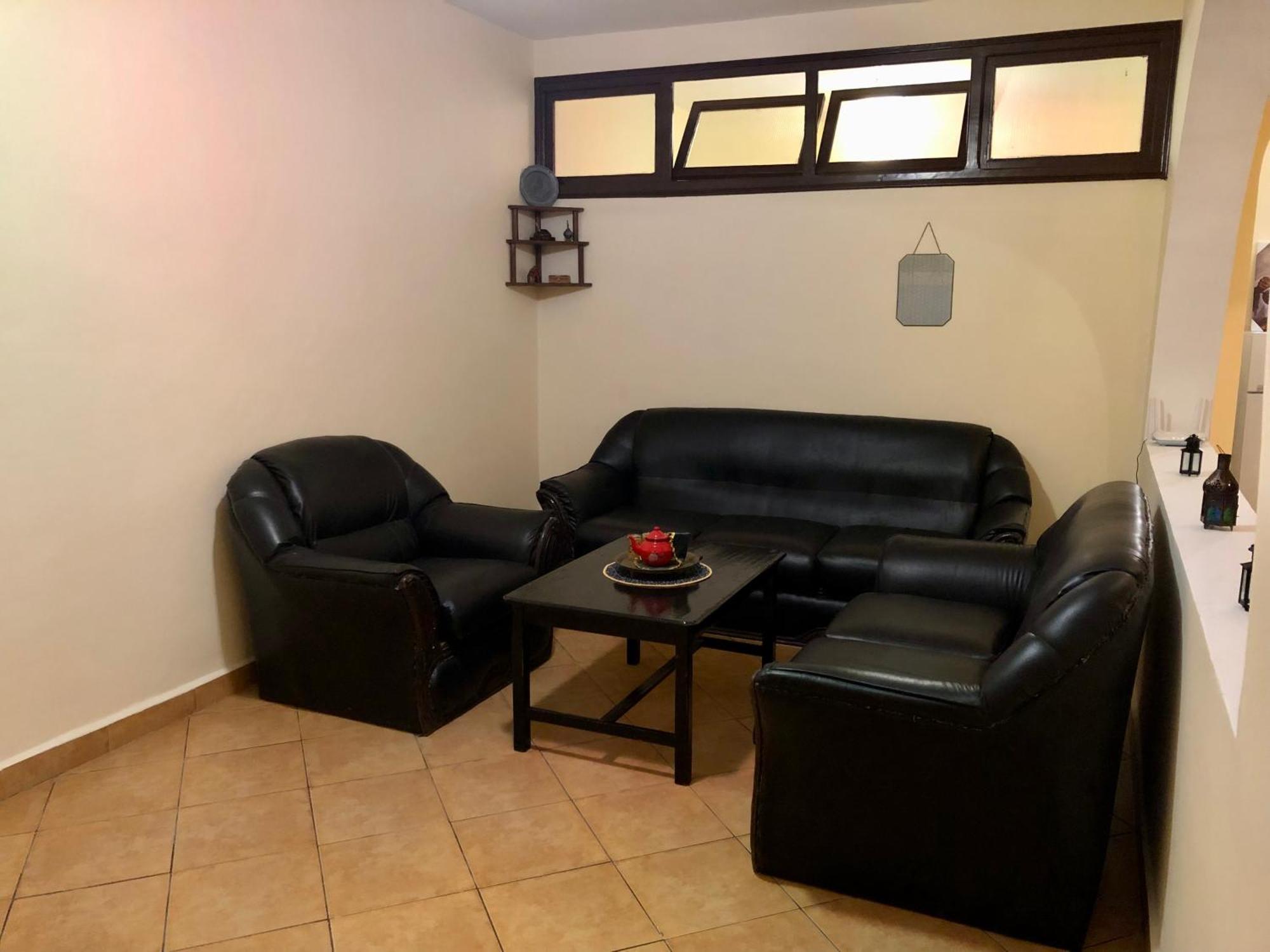 Traditionnel Et Tres Bien Situe - Wifi & Parking Apartment *