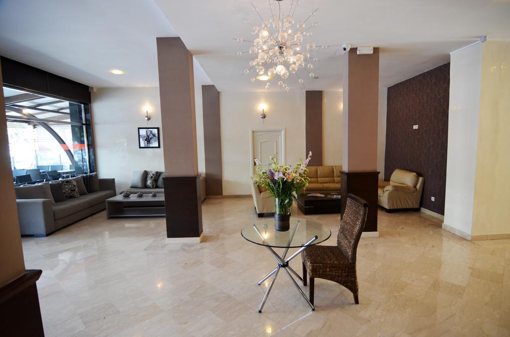 Hoteliere Fleurie Hotel