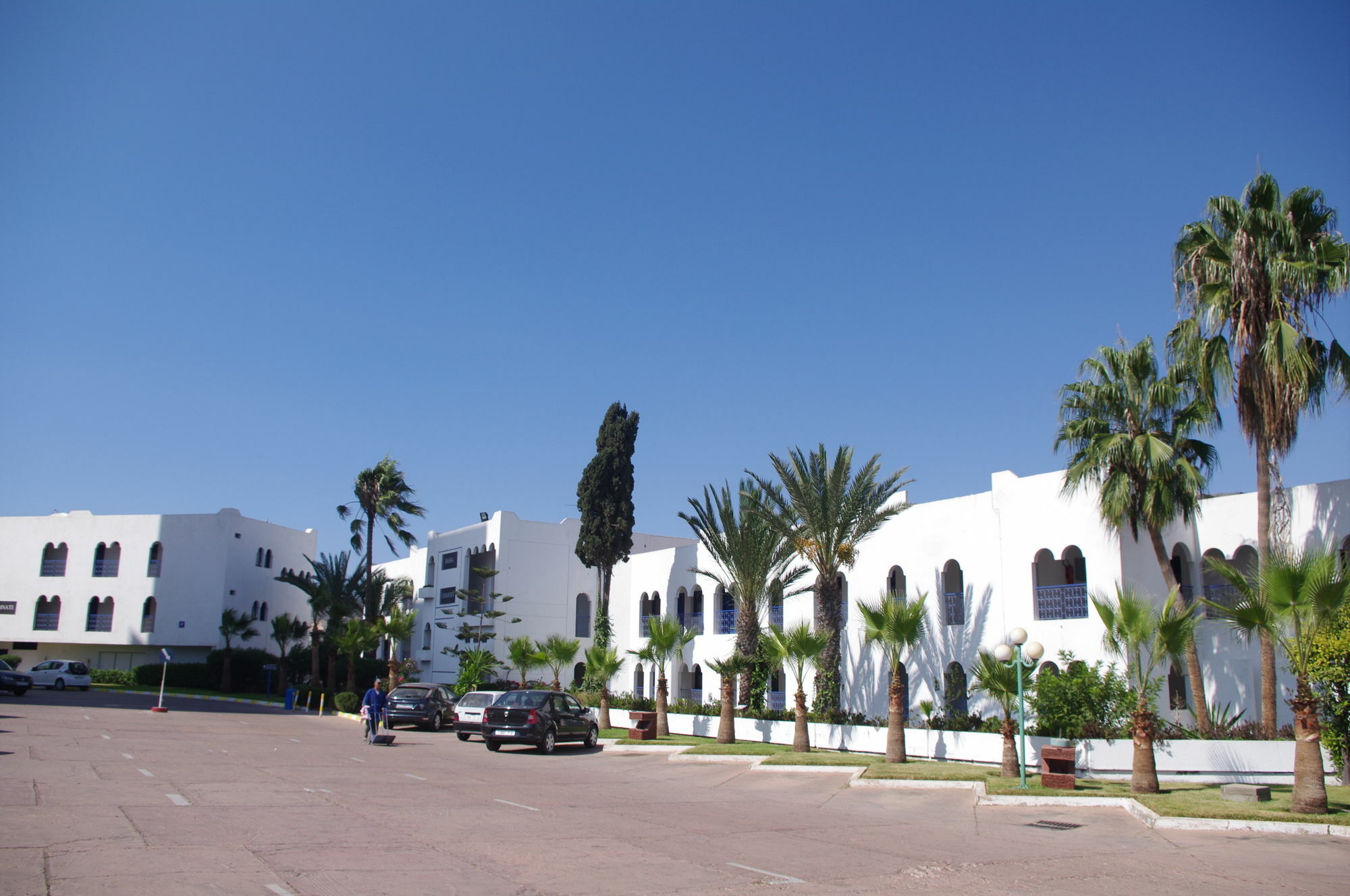 Anezi Aparthotel
