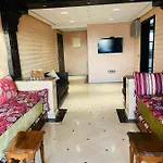 Very Nice Apartment Near The City Center & Beach