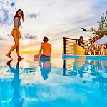 Beach Front Luxury Duplex Apartment
