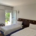 Hotel Merry