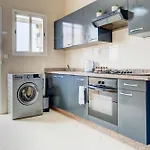 Elegance Et Modernite