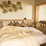 Mabrouk Hotel And Suites- Adult Only