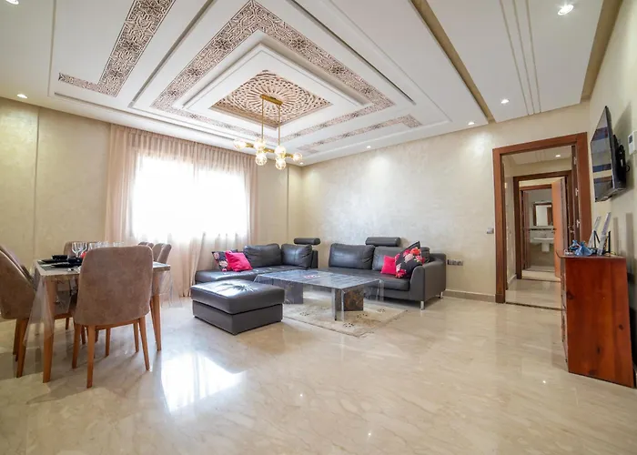 Luxury Seafront Apartment 101Sqm With Wi-Fi And Parking