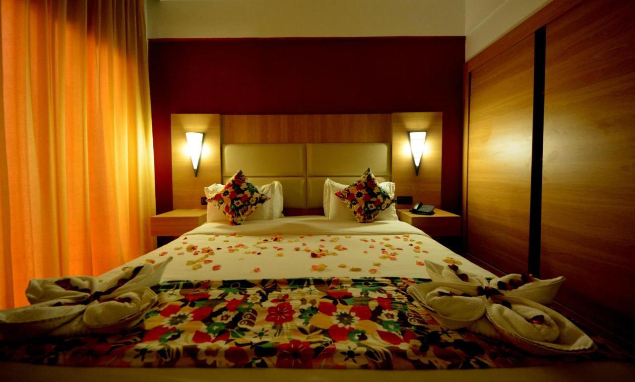 Oasis & Hotel 4*