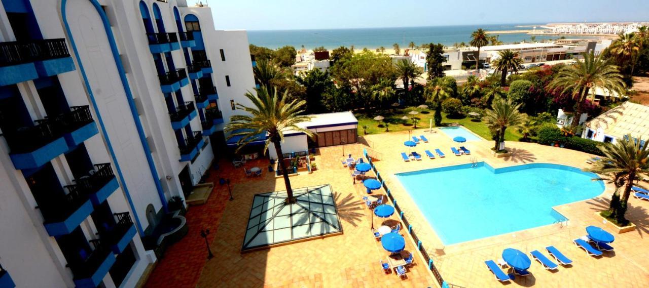 Oasis & Hotel