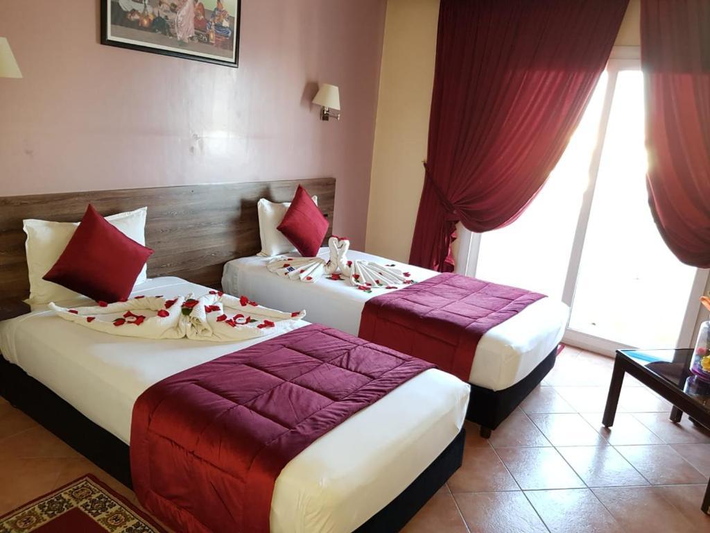 Hotel Tildi & 4*