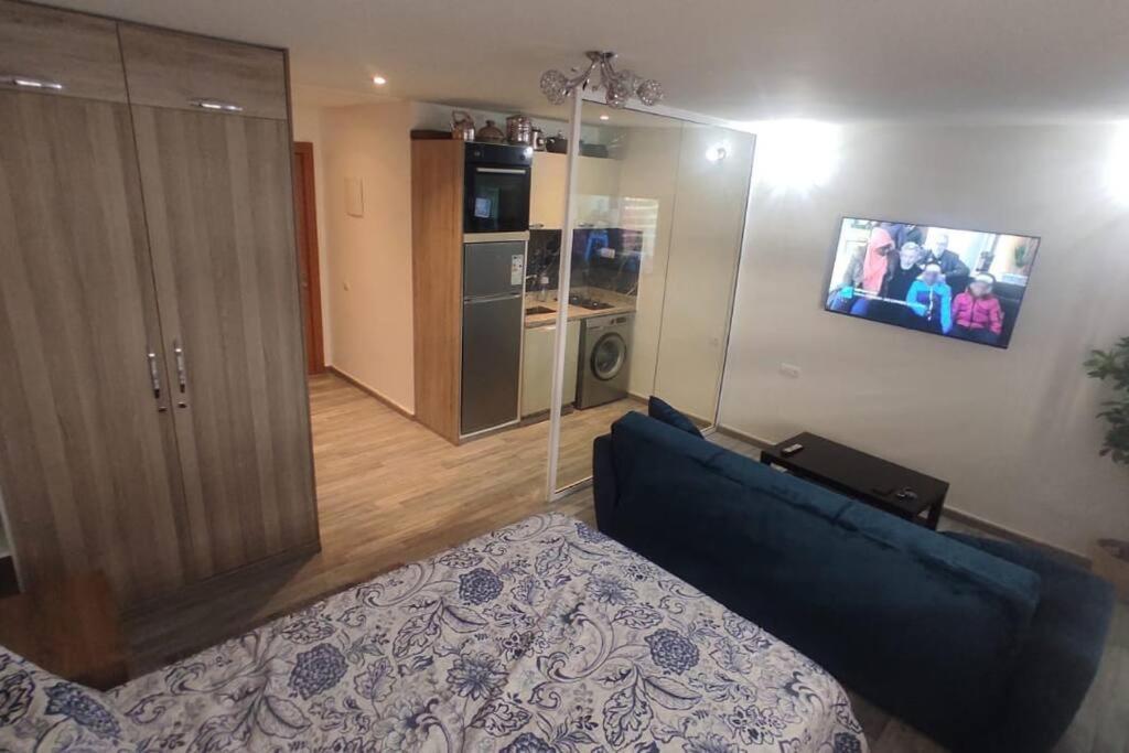 Appartement Garconniere Avec Jacuzzi, Parking Prive Et Piscine