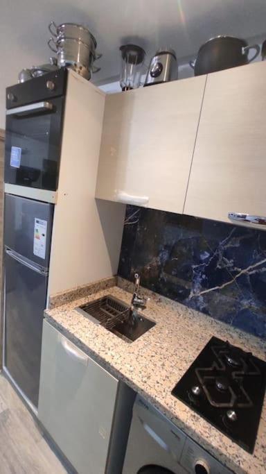 Garconniere Avec Jacuzzi, Parking Prive Et Piscine Appartement