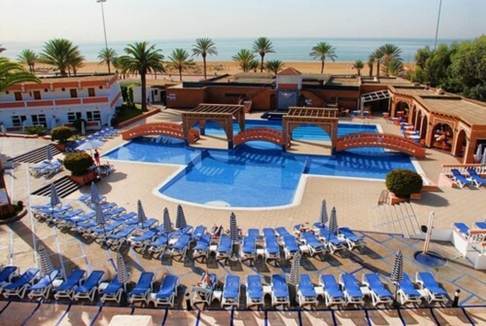 Club Almoggar Garden