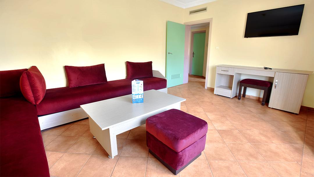 Hotel Tildi & 4*