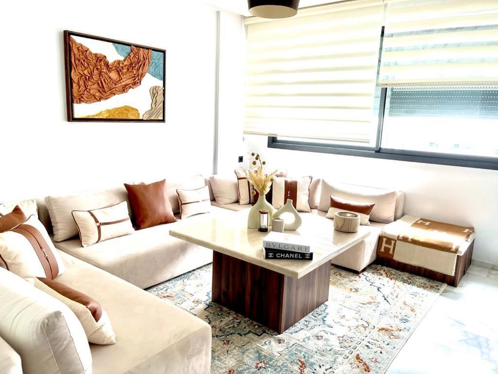 Luxurious Sea-view 2br *