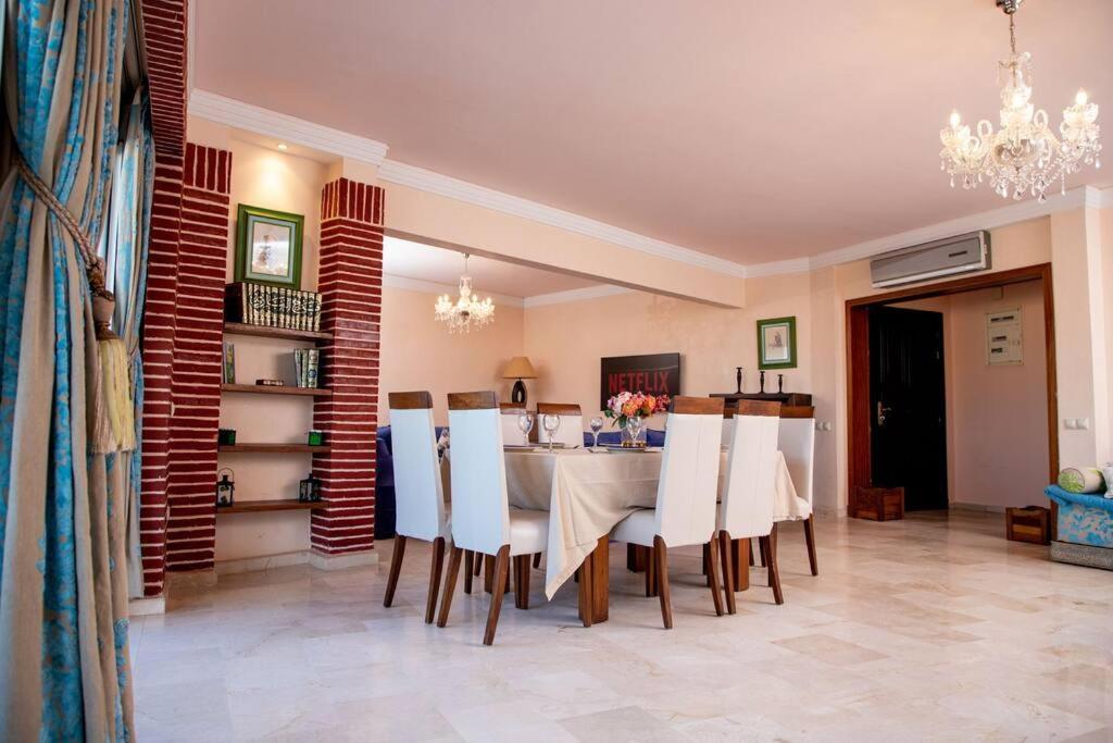 Spacious Beachview Marina - Families Only * Agadir