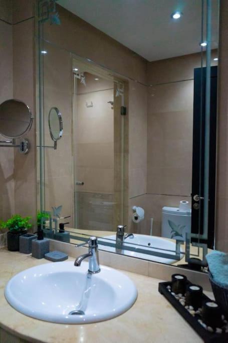 Luxury Marina Apartment *