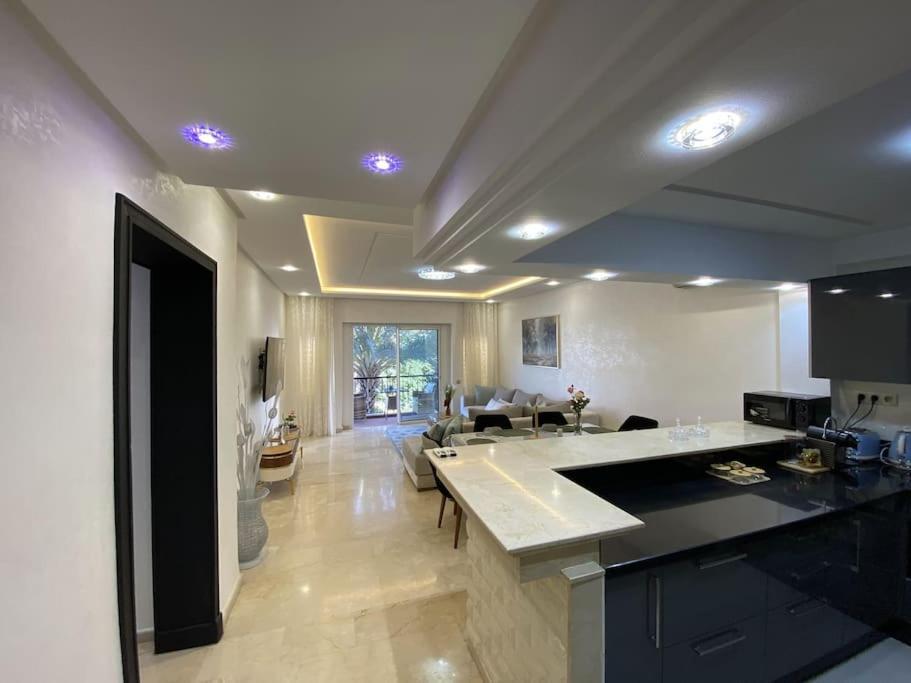 Luxury Marina Apartment *