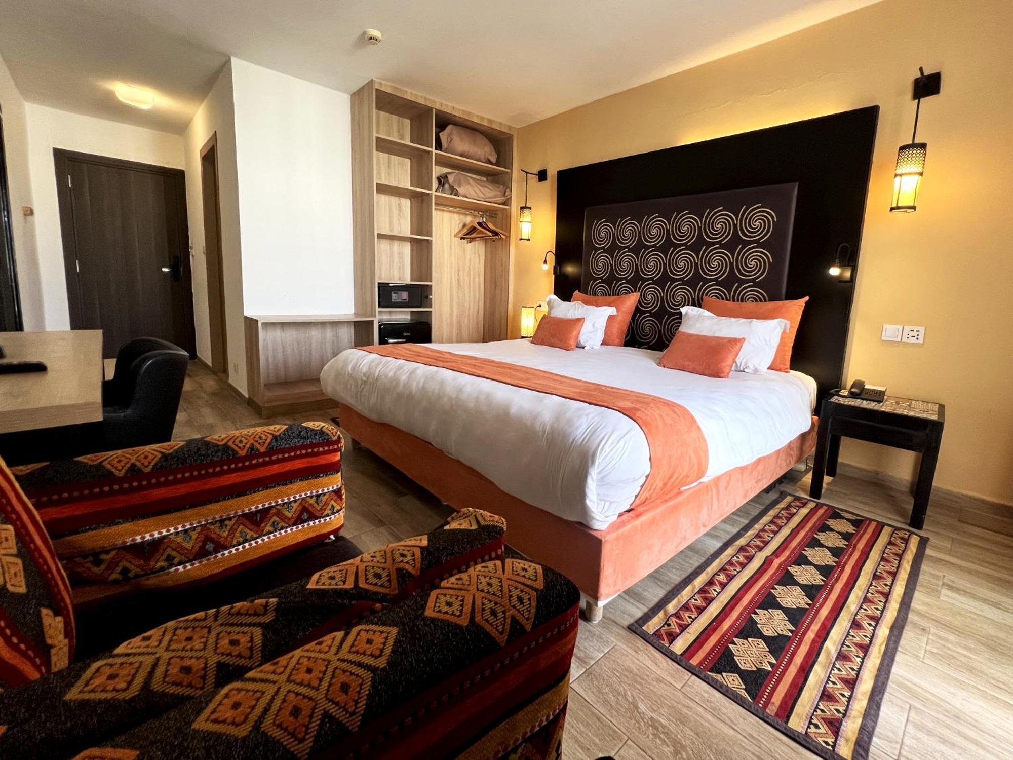 Hamilton Hotel