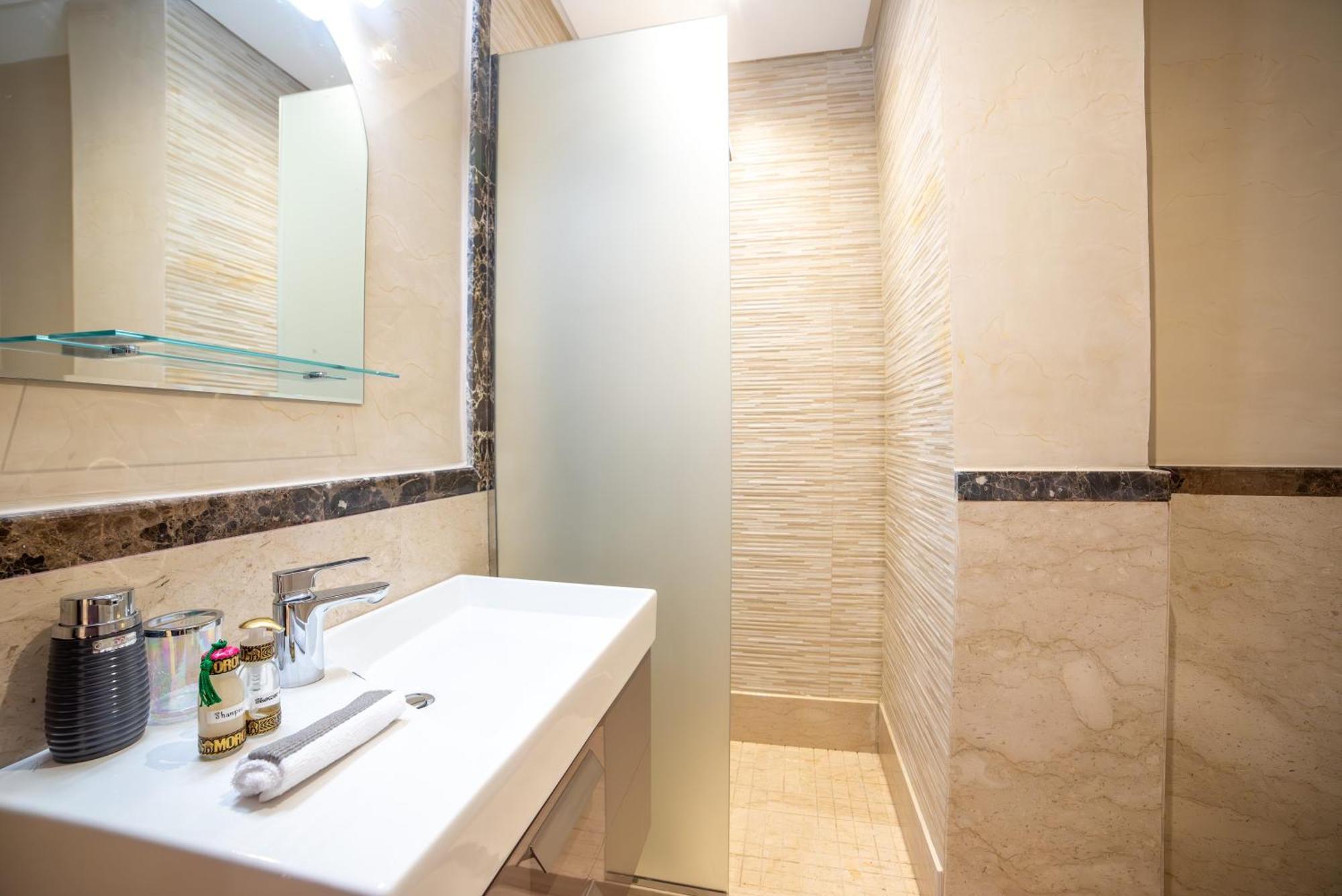 Luxury Seafront 101sqm With Wi-fi And Parking Agadir