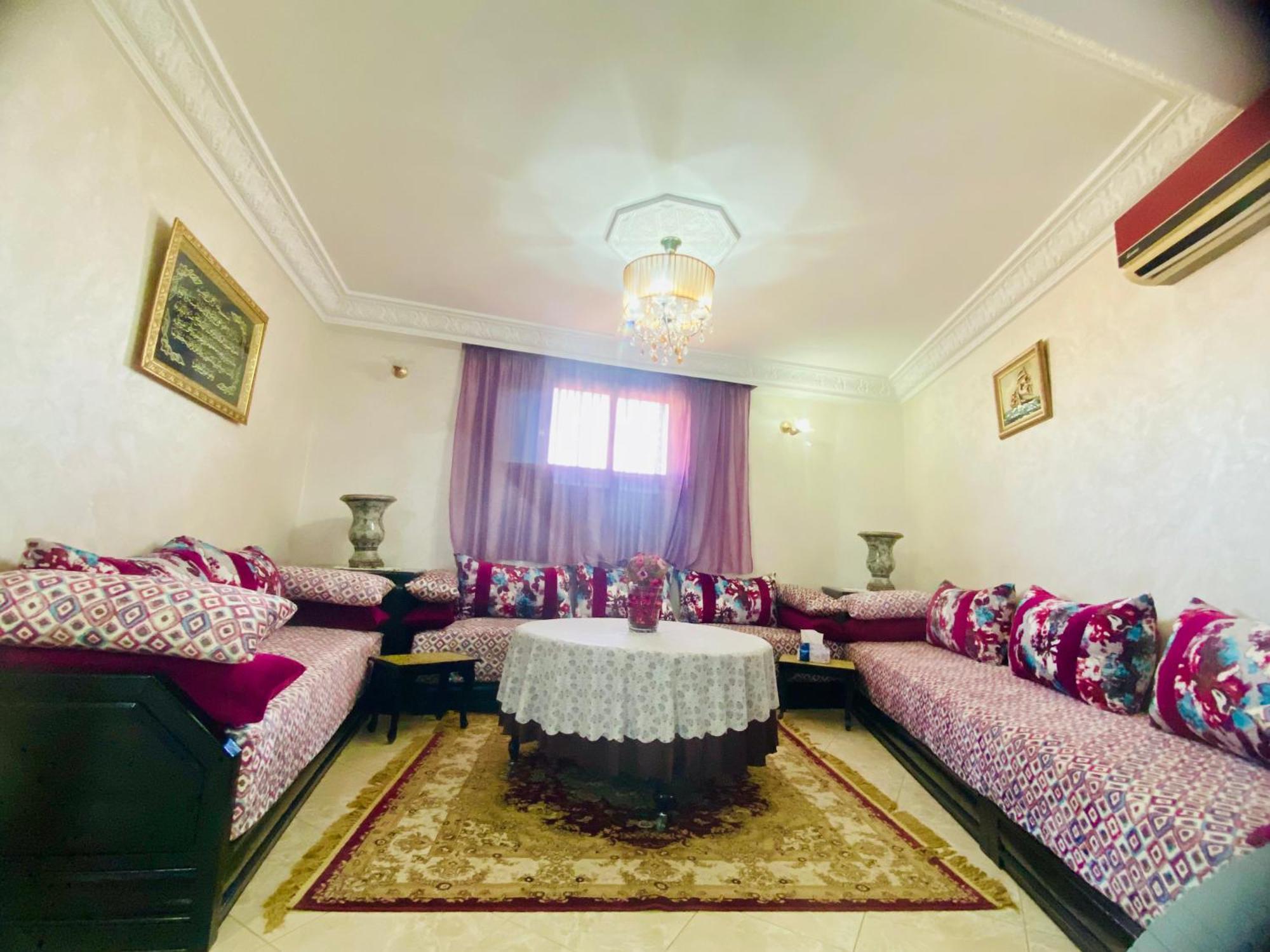 Charment Au Centre Ville, Internet Fibre, Canal Plus, Chaines Internationales Appartement Agadir