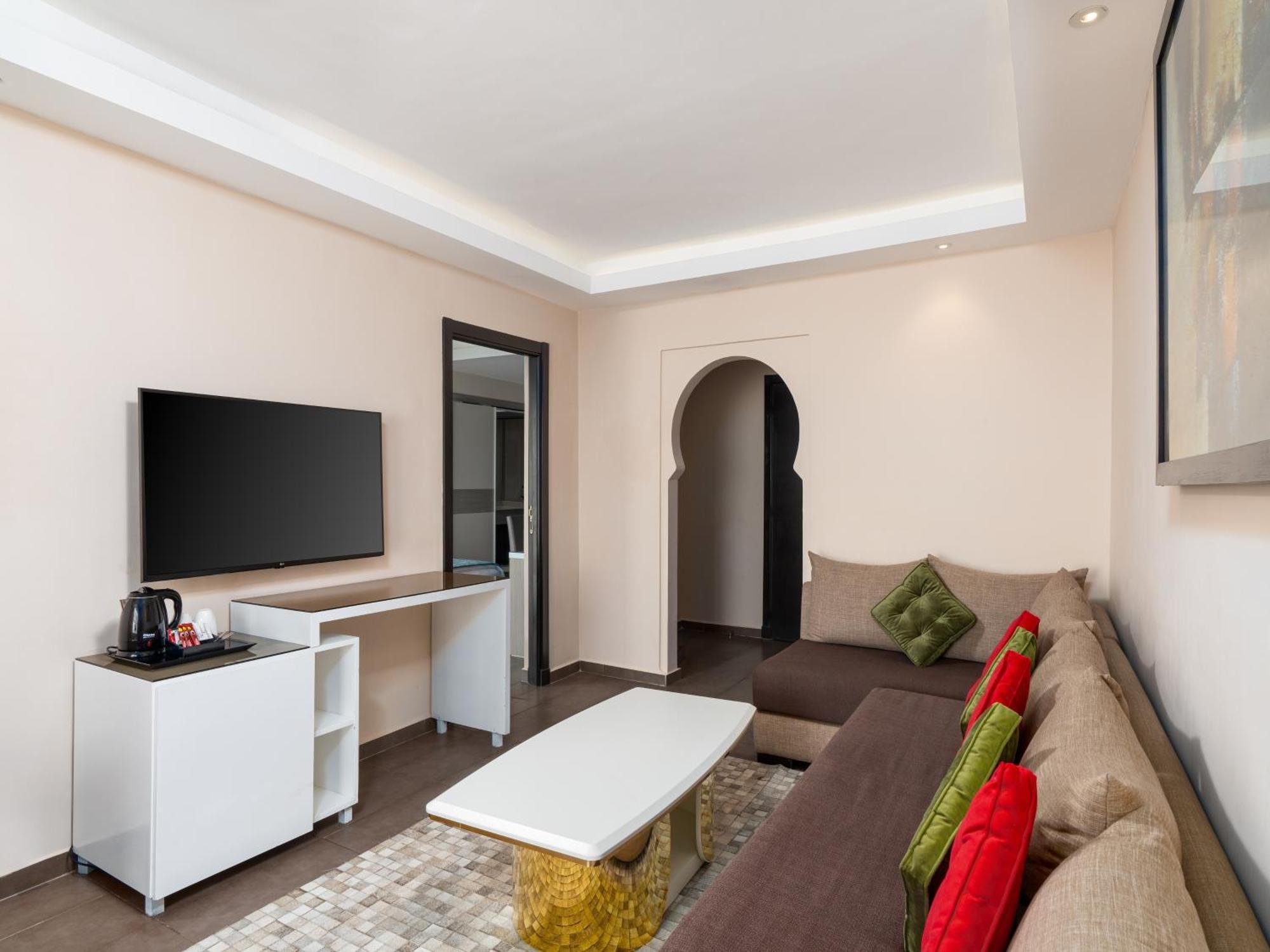 Amadil Ocean Club Hotel 4*
