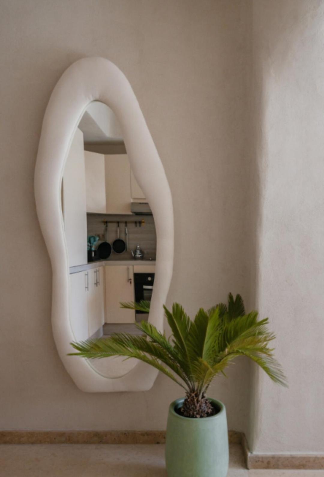 Avec Jacuzzi Apartment *