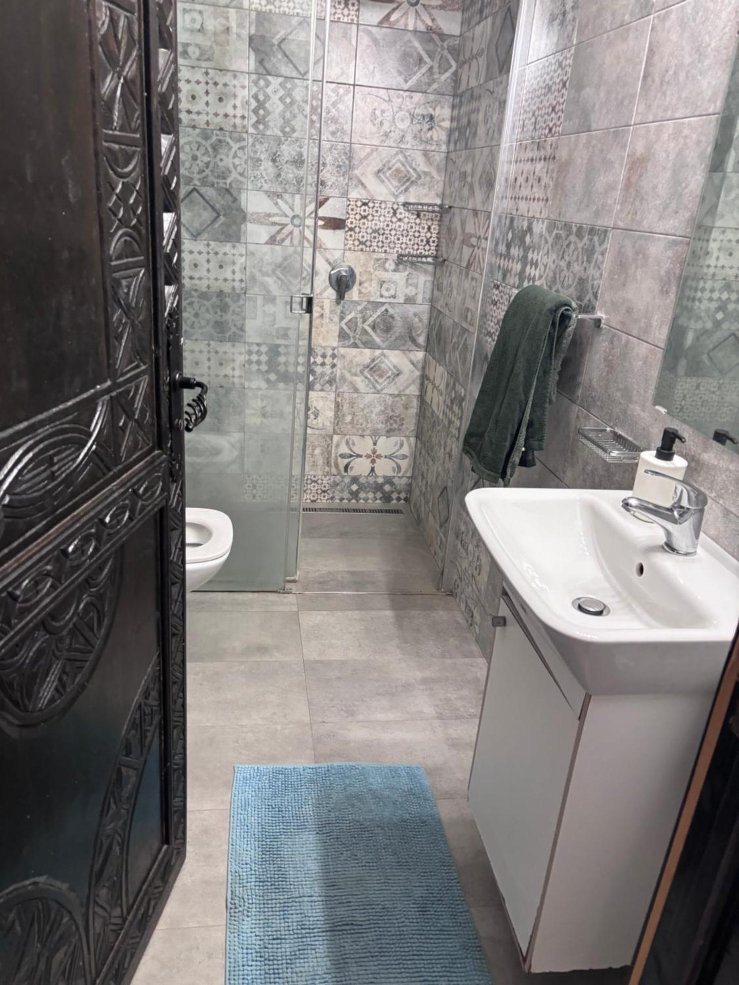 Apartment Charming Tighola Ac And Wifi