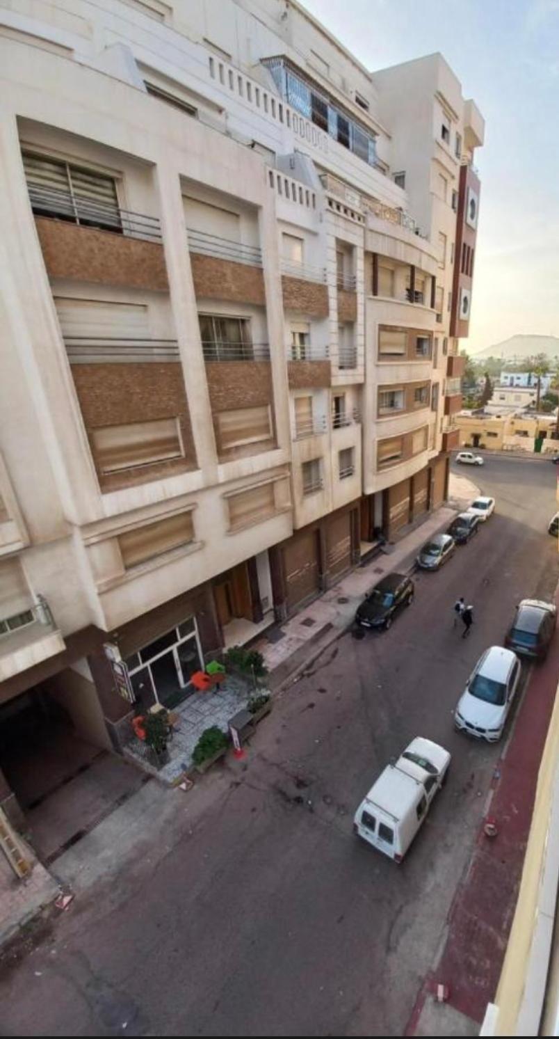 Dari Proche Du Centre Agadir