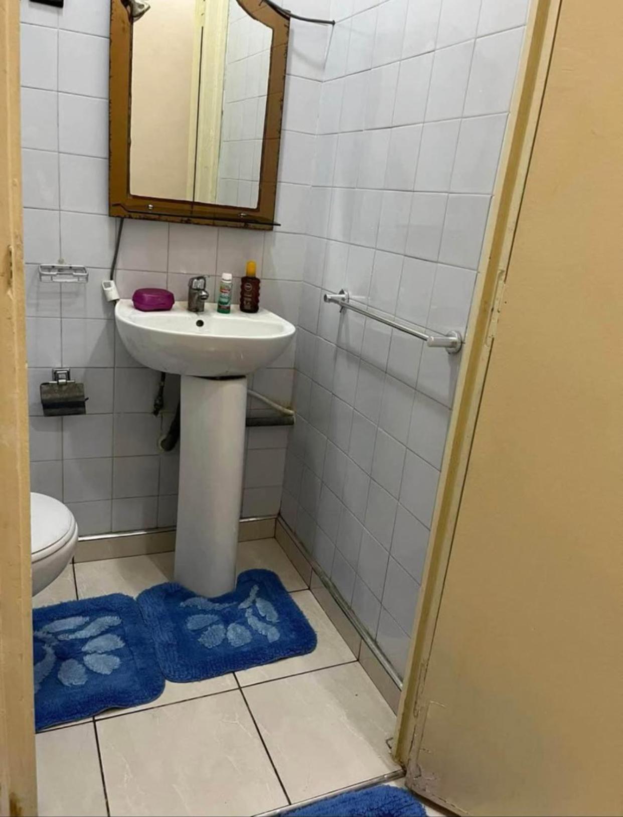 Studio Rez-de-chaussee Climatisee Au Centre Avec Wifi 5g Et Smart Tv Apartment *
