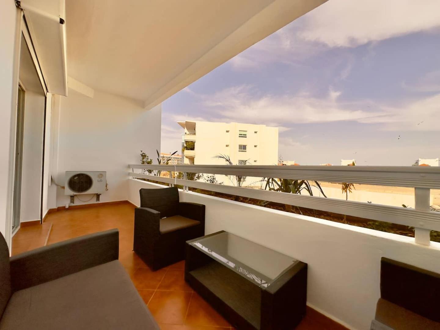 Marina Peakview 2bds Apartment, 2minbeach