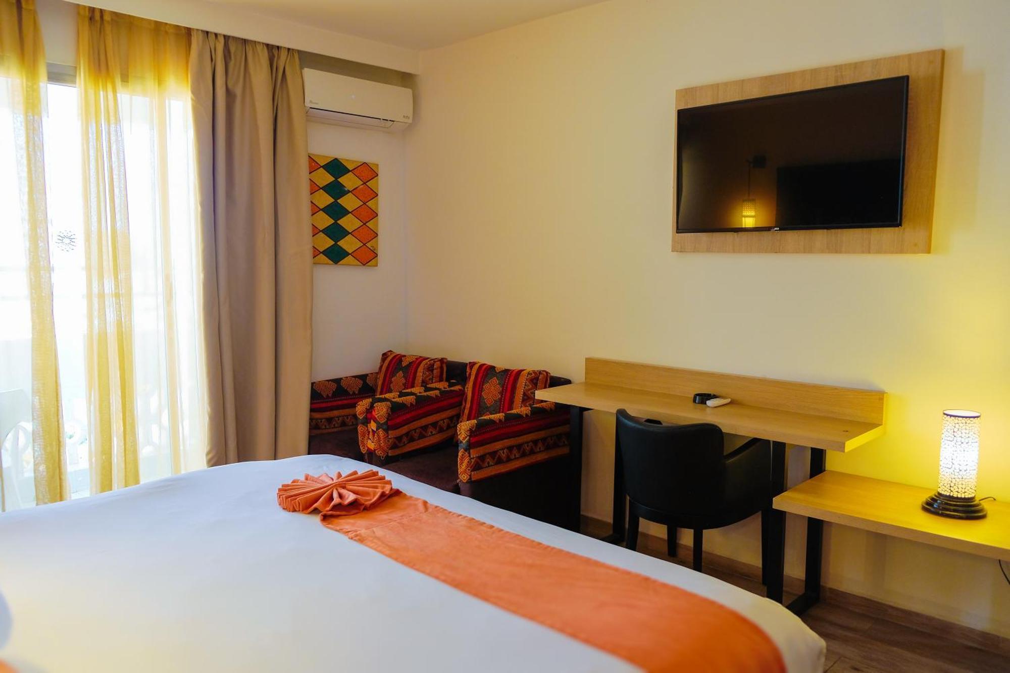 Hamilton Hotel