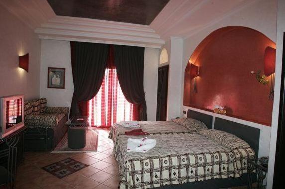 Riadana Riad *