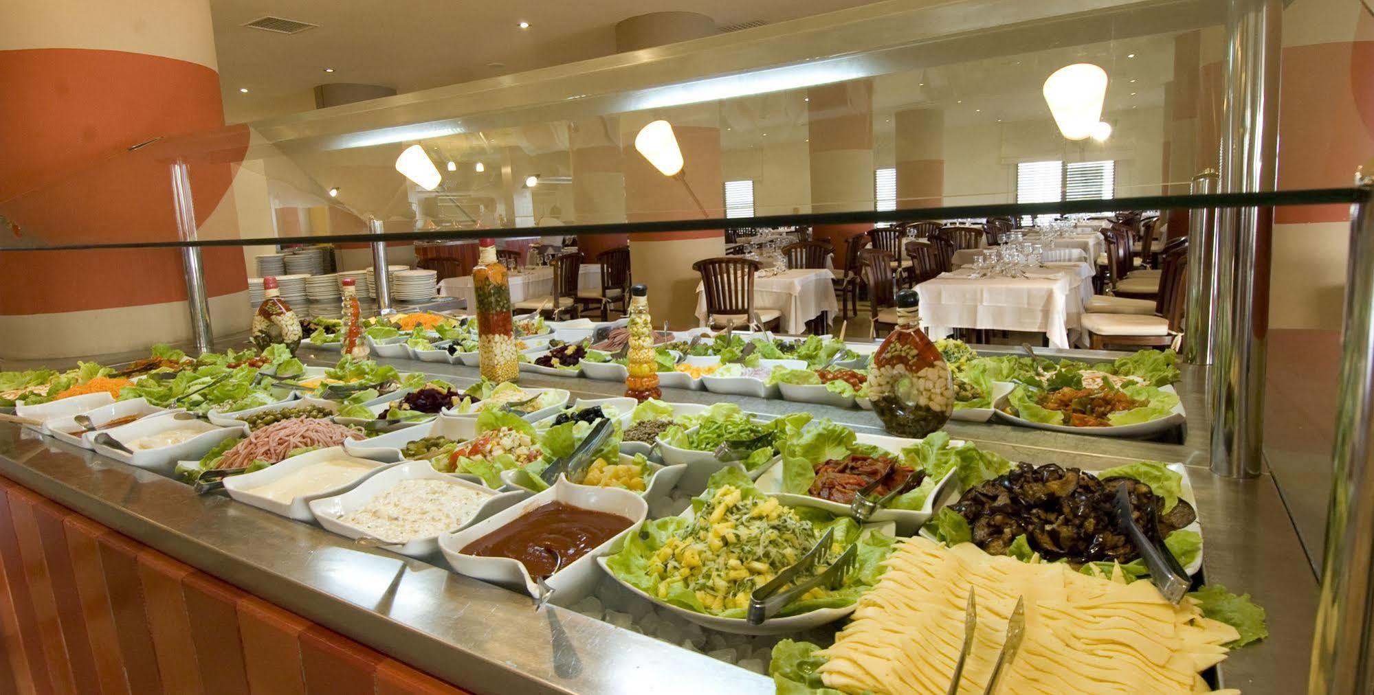 Resort Royal Decameron Tafoukt &