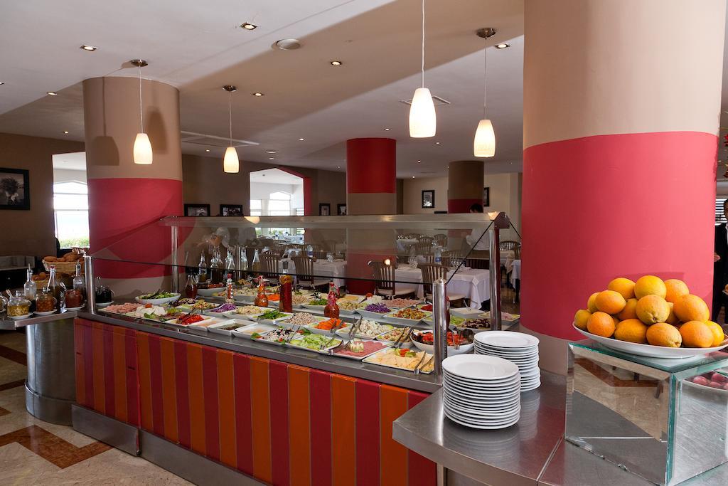 Resort Royal Decameron Tafoukt &