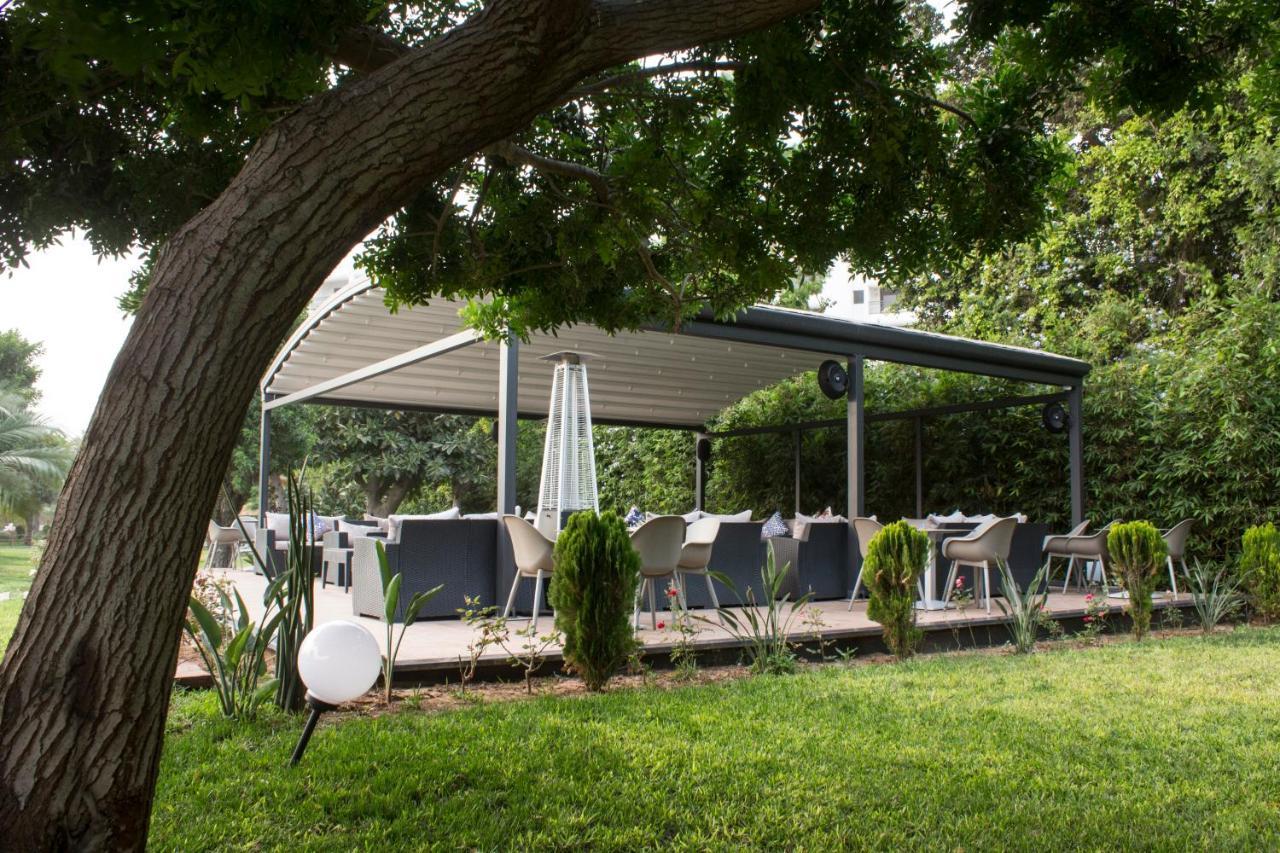 Mabrouk Hotel And Suites- Adult Only
