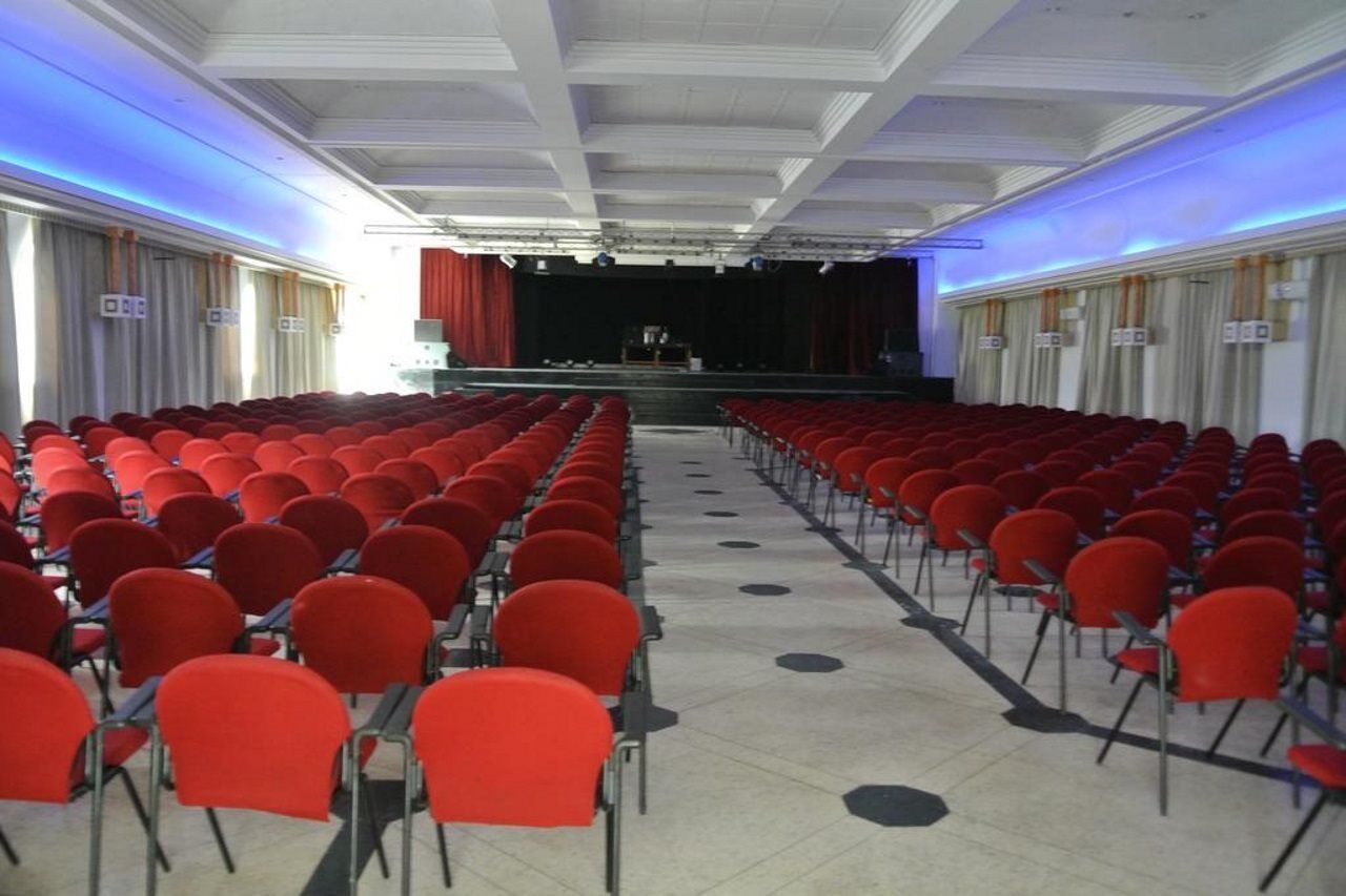 Valeria Jardins D'agadir - In Agadir